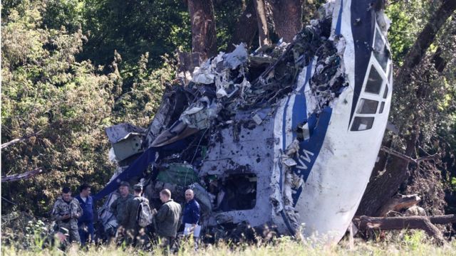 В России разбился самолет Ил-76: есть жертвы 