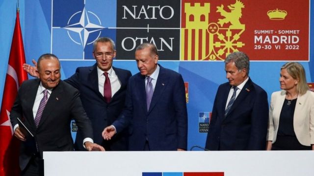Турция поддержала вступление Швеции и Финляндии в НАТО: о чем говорится в соглашении 