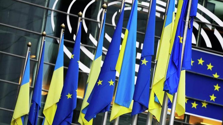 Євросоюз цього тижня виділить Україні 9 млрд євро допомоги - Bloomberg