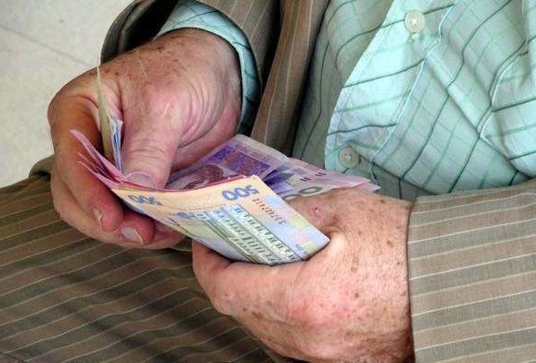 Украинцам продолжат выплачивать пенсии во время войны: в июле состоится перерасчет – Марченко