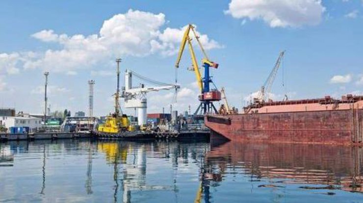 Удар по Одеському порту: Україна продовжить підготовку до запуску експорту