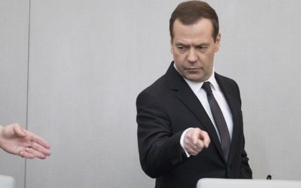 Медведев пригрозил Украине «судным днем» в случае попытки деоккупации Крыма: у Зеленского ответили 