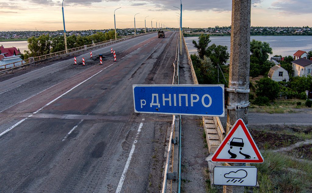 Украинские военные подтвердили удар по Антоновскому мосту: как он сейчас выглядит 