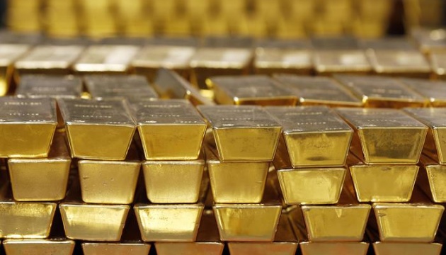Канада запретила импорт золота и ювелирных изделий из россии