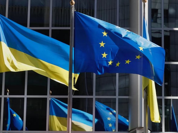 ЕС хочет объединить гранты и ссуды в остальном макрофине на 8 млрд евро для Украины - Politico