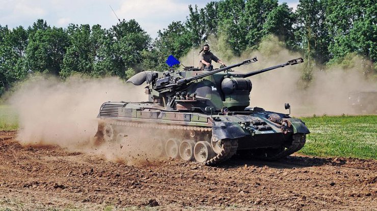 Німеччина передала Україні ще три зенітки Gepard та 11 бронетранспортерів М113