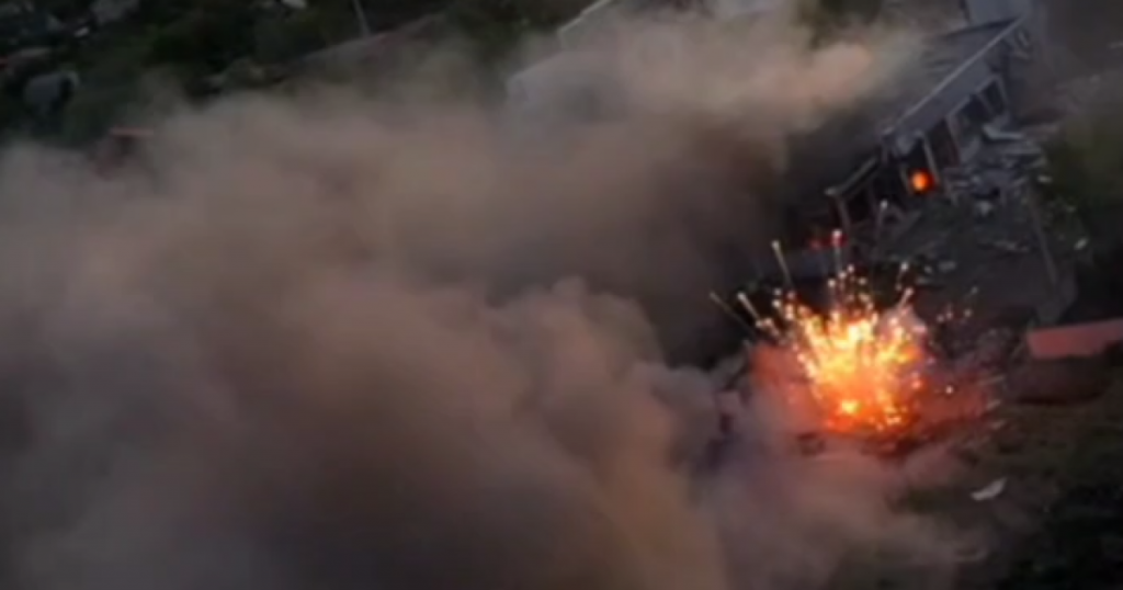 ВСУ уничтожили базу бригады «Пятнашка» в Донецке: пылало ярко