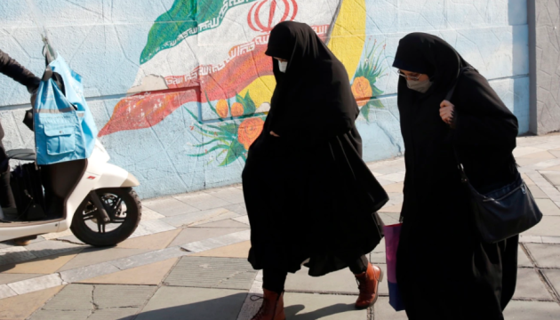 В Иране запретили женщинам сниматься в рекламе