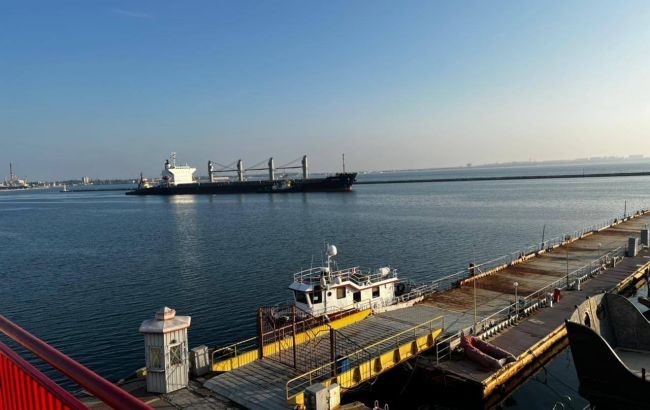 Из Одесского порта вышел первый караван судов с украинским зерном  
