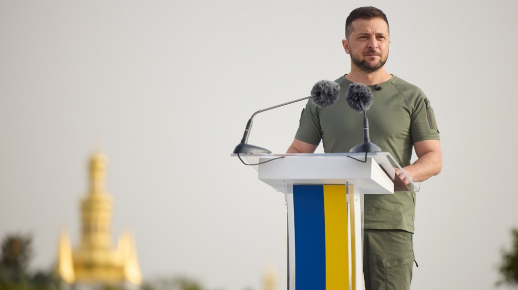 Символ борьбы за свободу: Зеленский поздравил украинцев с Днем государственного флага 