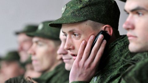 В России запретили выезд военнообязанным за границу