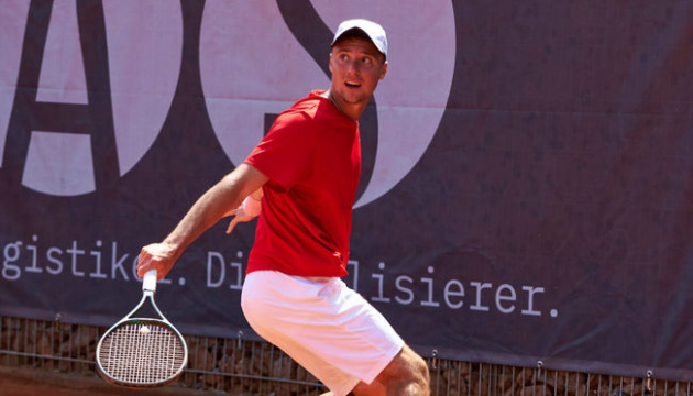 Крутых проиграл на старте турнира ATP серии Challenger в Испании
