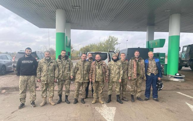 В Украину из России возвратились еще 10 военнопленных