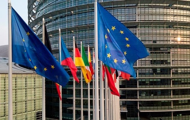 В Европарламенте одобрили предоставление Украине 18 млрд евро помощи