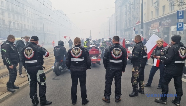 В Варшаве на Марш по случаю Дня независимости вышли десятки тысяч человек