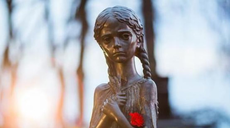 В Україні вшановують пам’ять жертв Голодомору 