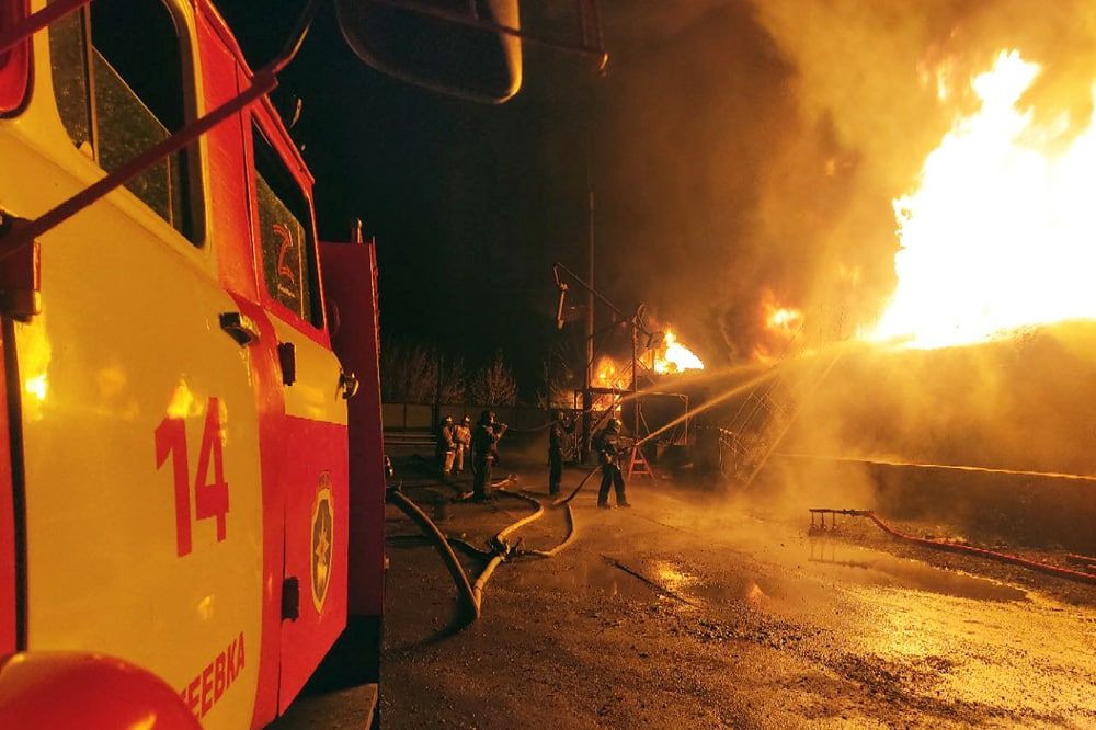 В оккупированной Макеевке прогремел мощный взрыв на нефтебазе