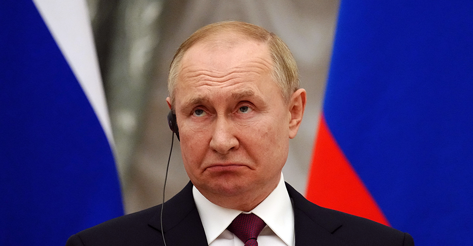 В России требуют открыть дело против Путина за слово «война»