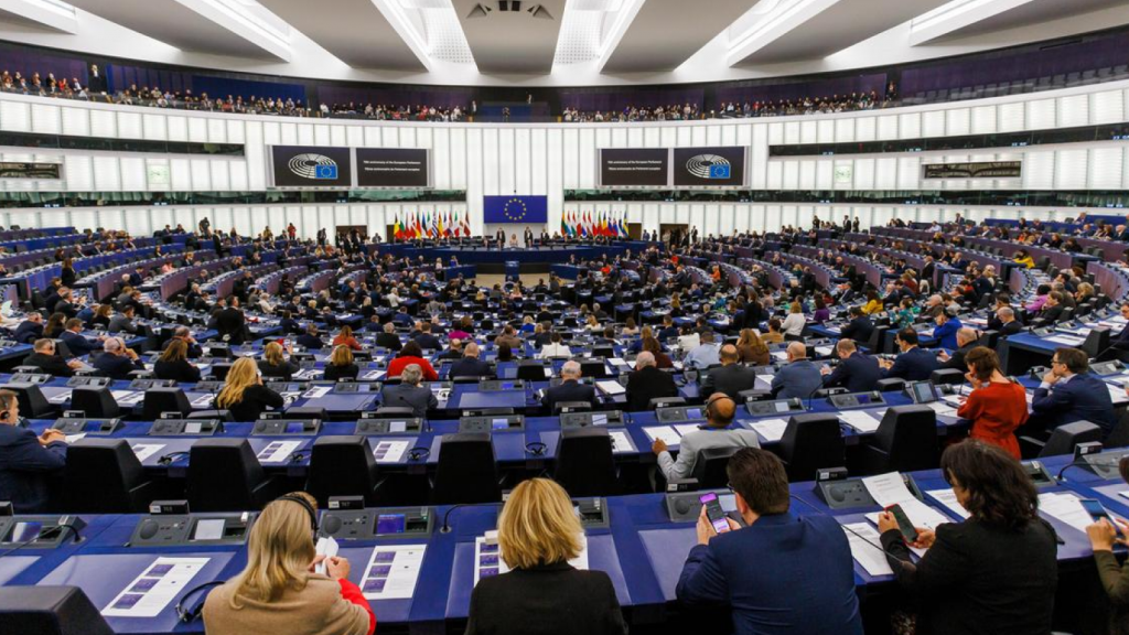 В Европарламенте признали Голодомор геноцидом украинцев