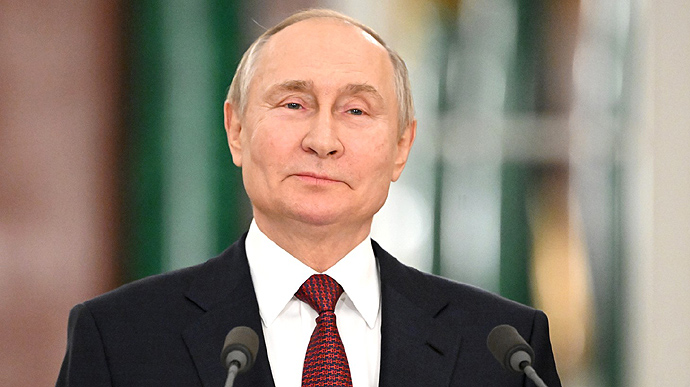 Новогодний «подарок» для россиян: Путин подписал ряд репрессивных законов