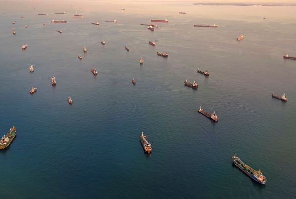 СтратКом ВСУ показал пробку из нефтяных танкеров после санкций против рф