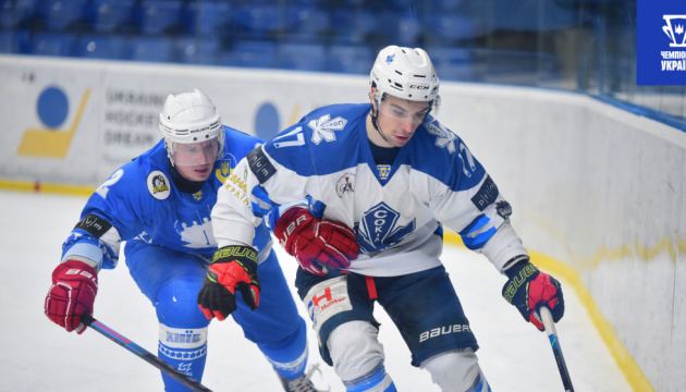 «Сокол» стал зимним чемпионом Украины по хоккею