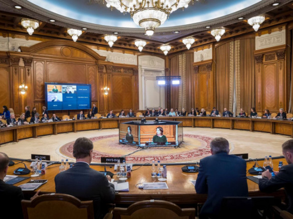 Кулеба встретился с главами МИД G7: объяснил, как можно избавиться от дефицита электроэнергии в Украине