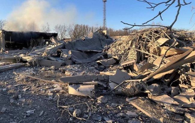 Оккупанты ночью ударили по объекту инфраструктуры в Запорожской области
