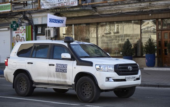 В ОБСЕ требуют от России вернуть похищенные автомобили и отпустить задержанных сотрудников