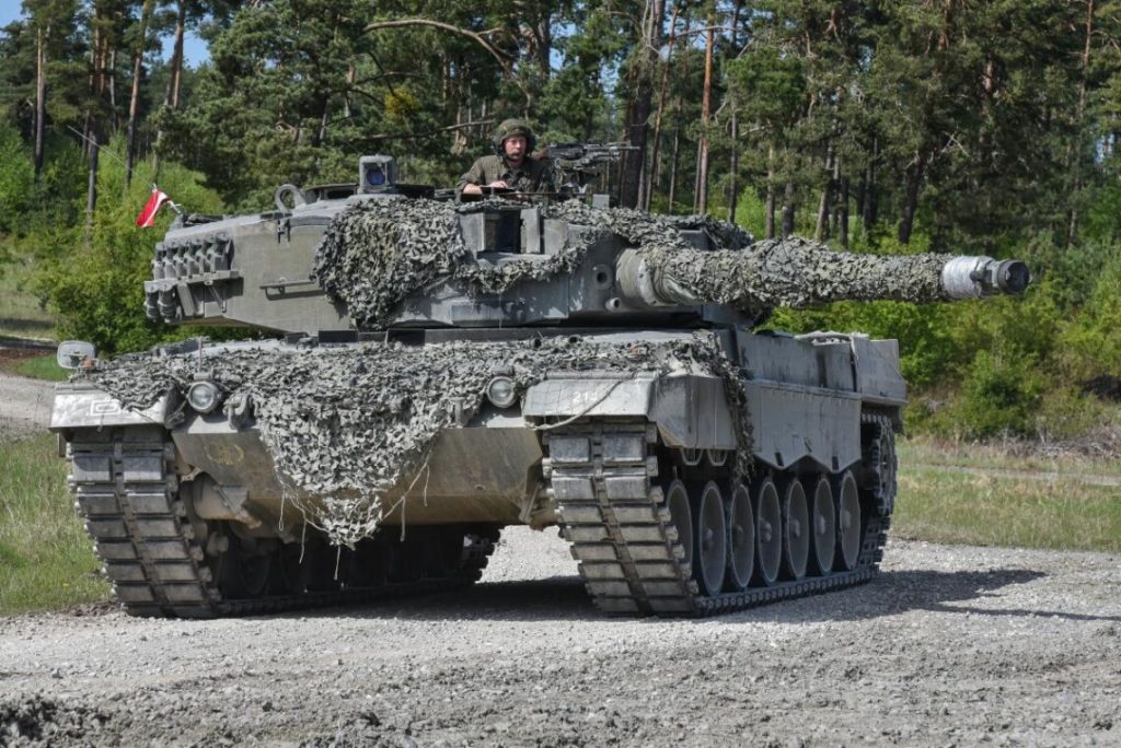 Германия предоставит Украине танки Leopard 2 и разрешит это делать другим союзникамТан