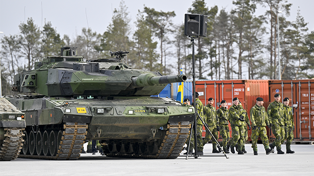 Швеция может передать Украине свои танки Stridsvagn 122