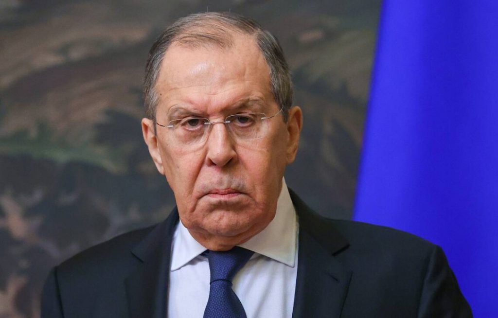 Лавров заявил о необходимости «отодвинуть ВСУ»: боится, что дальнобойное оружие ударит по территории РФ