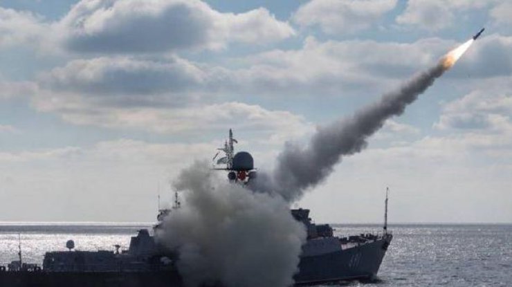 росія вивела у Чорне море фрегат з "Калібрами" та активізує розвідку дронами