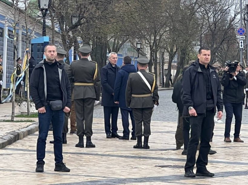 Генсек НАТО прибув до Києва (фото) 