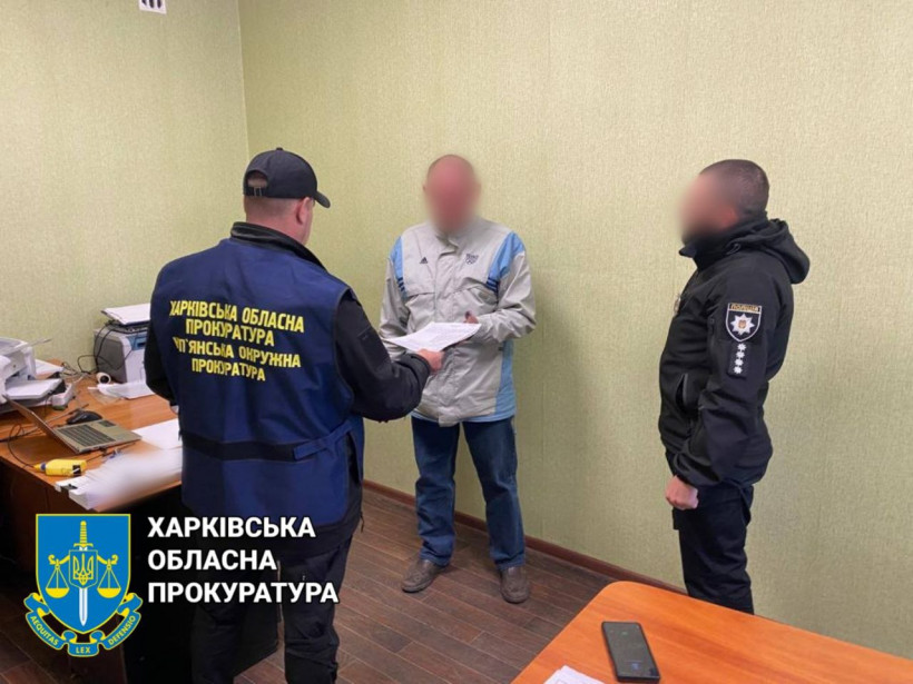 На Харківщині чоловік кинув гранату під автомобіль, а потім у будинок сусідів (фото)