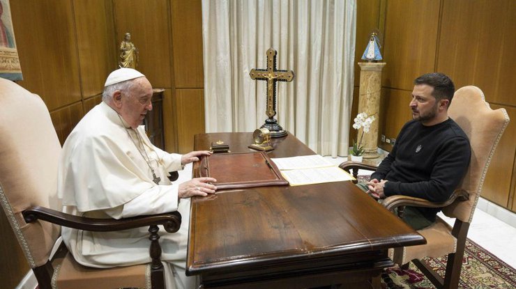 "Не так вони й хочуть миру": Папа Римський відзначився скандальною заявою на адресу України
