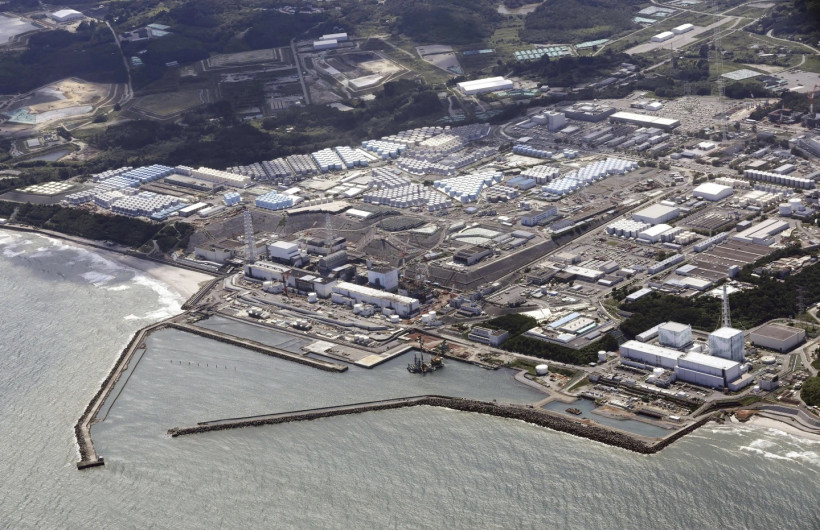 Японія почала скидати в океан очищену радіоактивну воду з АЕС "Фукусіма-1"