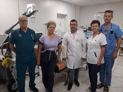 Майже 200 медиків-добровольців вже  підсилили лікарні на постраждалих від підриву Каховської ГЕС територіях 