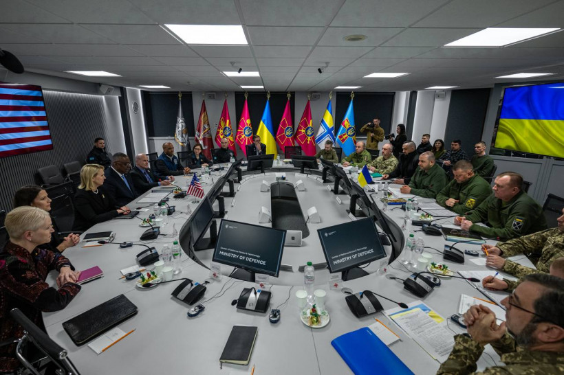 Залужний обговорив бойові дії з главою Пентагону та командувачем сил НАТО в Європі (фото)