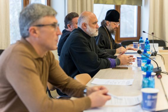 МОЗ та Всеукраїнська Рада Церков обговорили можливості залучення капеланів до процесу надання допомоги пацієнтам