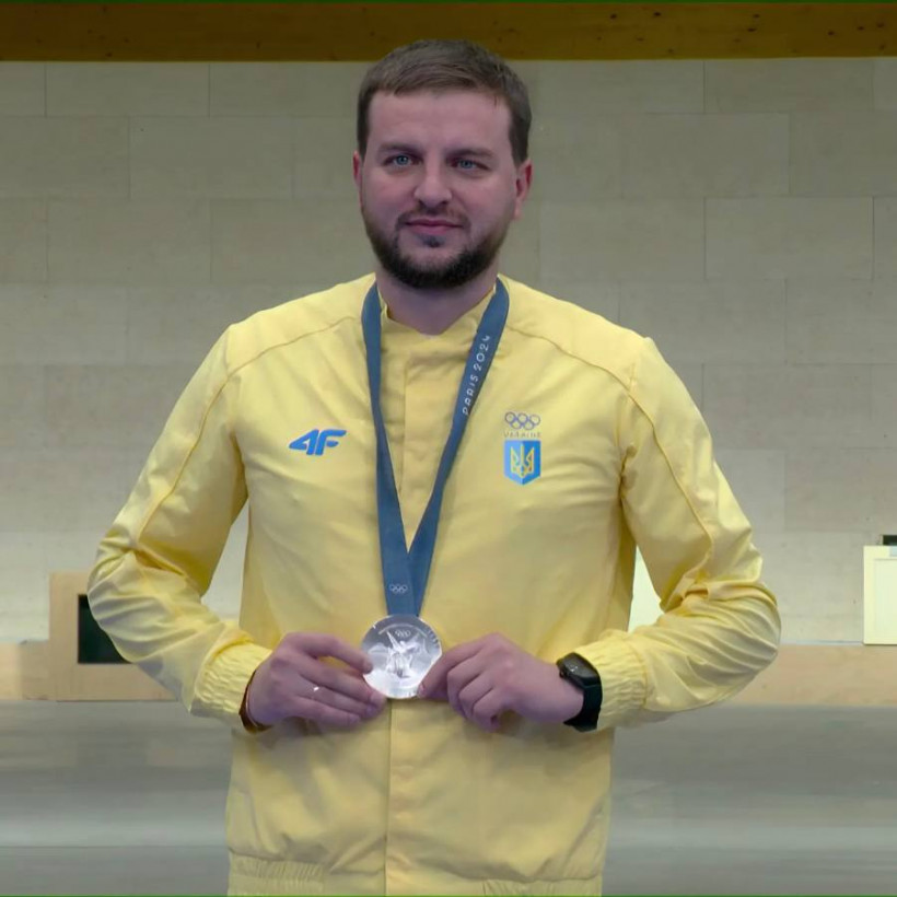 Сергій Куліш завоював срібло Олімпіади-2024 у стрільбі з малокаліберної гвинтівки