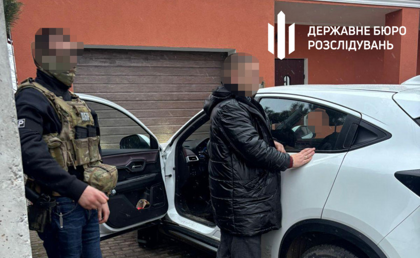 Депутат Львівської облради під час затримання намагався змити хабар в унітаз