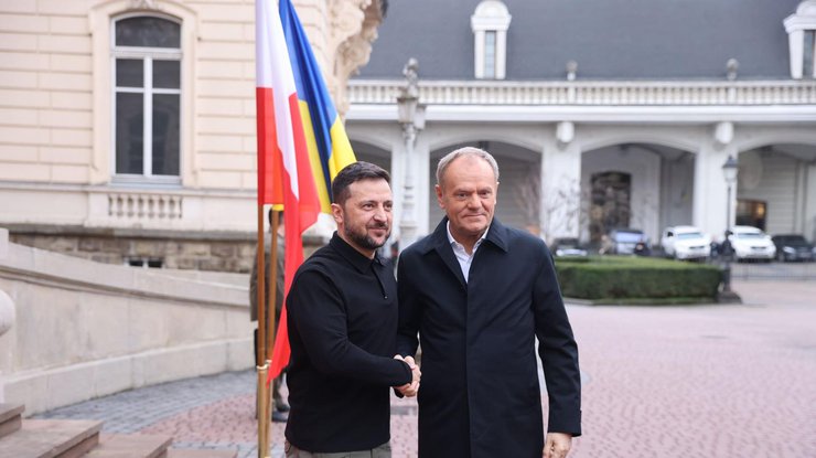 ​Зеленський і прем'єр-міністр Польщі Дональд Туск проводять переговори у Львові