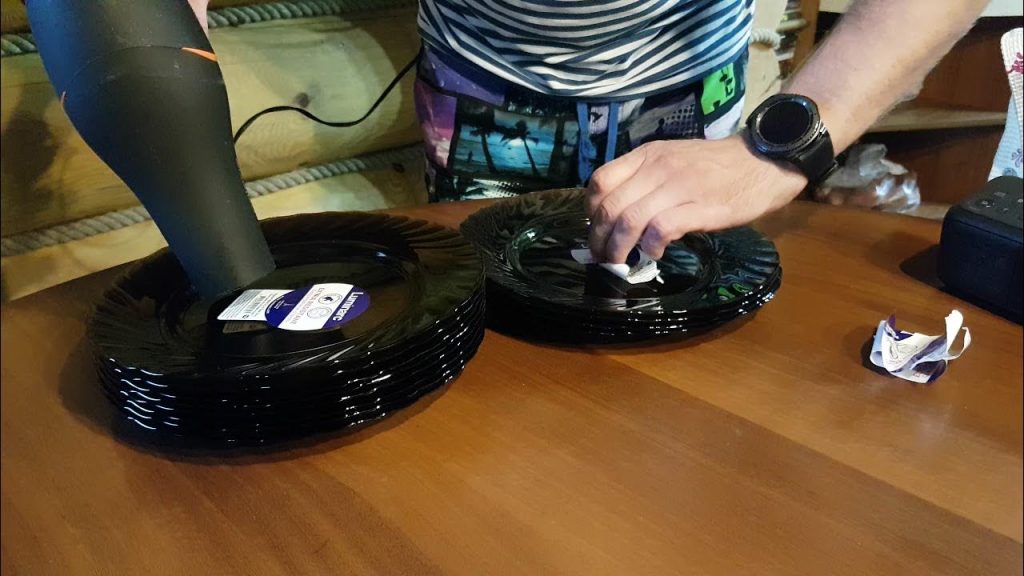 Как снять наклейки с новой посуды, чтобы не осталось следов клея