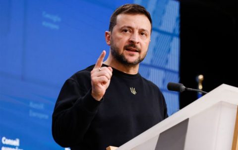 Зеленский заявил, что Украина близка к моменту, когда сможет заставить Россию прекратить войну. Он призвал к единству США и Европы для давления на Кремль.