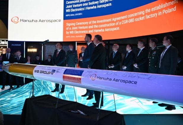 Польша и Южная Корея создают завод по производству ракет CGR-080 для систем Homar-K. Совместный проект укрепит оборону и создаст сотни рабочих мест.