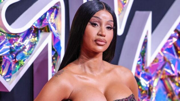 Cardi B подтвердила беременность четвертым ребенком. Это первый общий малыш с бойфрендом, звездой NFL Стефоном Диггсом. Роды ожидаются в феврале