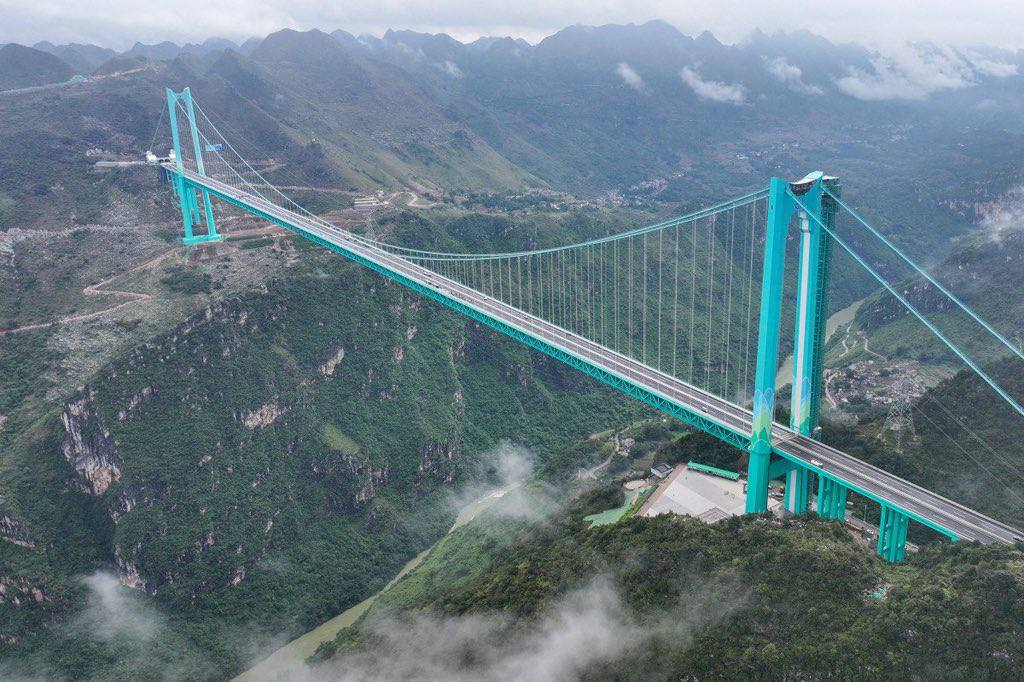 Was ist über die höchste Brücke Chinas bekannt: wie sie gebaut wurde, wo sie sich befindet und die genauen Koordinaten (FOTO)