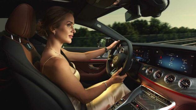 Starlight Production создал новую рекламную кампанию Mercedes-Benz Украина с Элиной Свитолиной. Видео снято в Киеве при участии Укравто Груп и Star Up Plus.