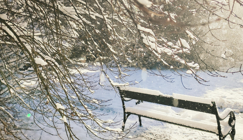 Погода на выходные 27–28 декабря в Украине: в субботу местами снег, в воскресенье — мощные осадки почти во всех регионах, гололёд и мороз